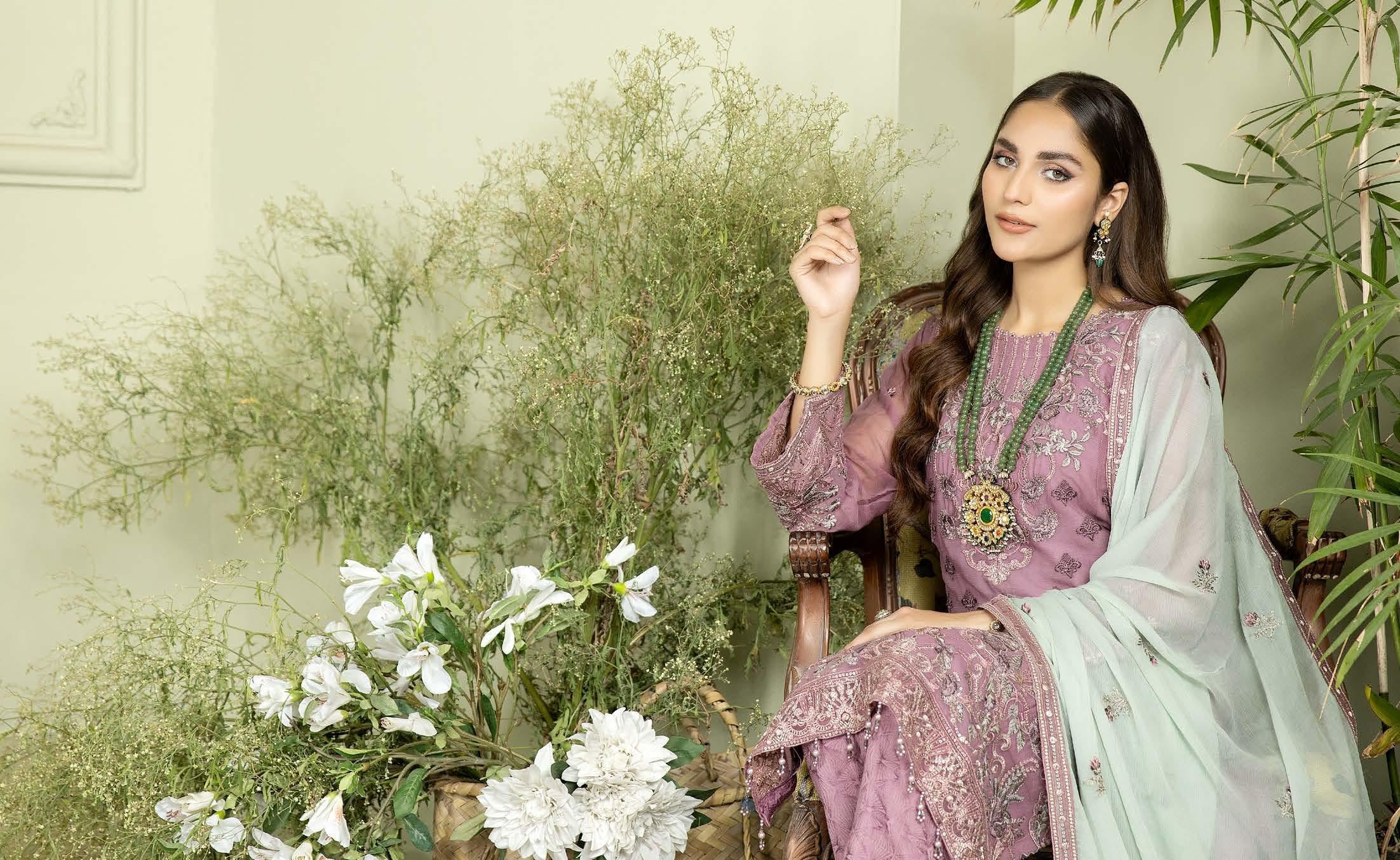 Zainab Chottani Bareea Chiffon | Unstitched Embroidered BRN-Pink (𝟎𝟏 𝐥𝐞𝐟𝐭 𝐨𝐧𝐥𝐲)