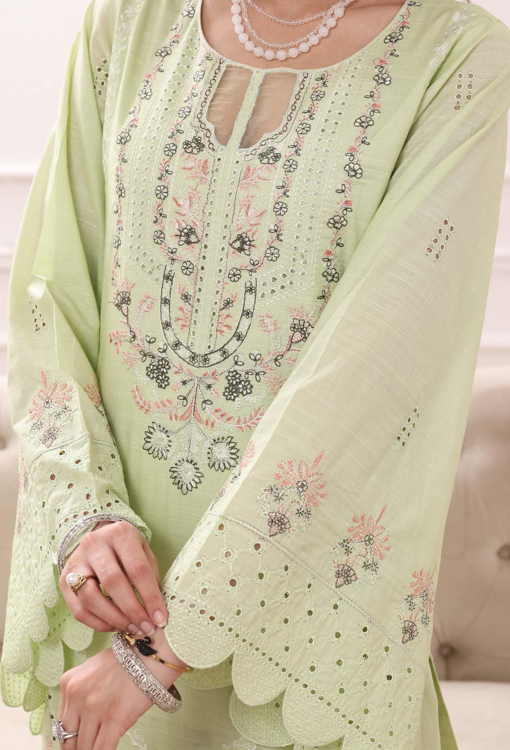 BH-4226 Luxury Embroidered Lawn Suit | 3 Piece Unstitched Thistle Green