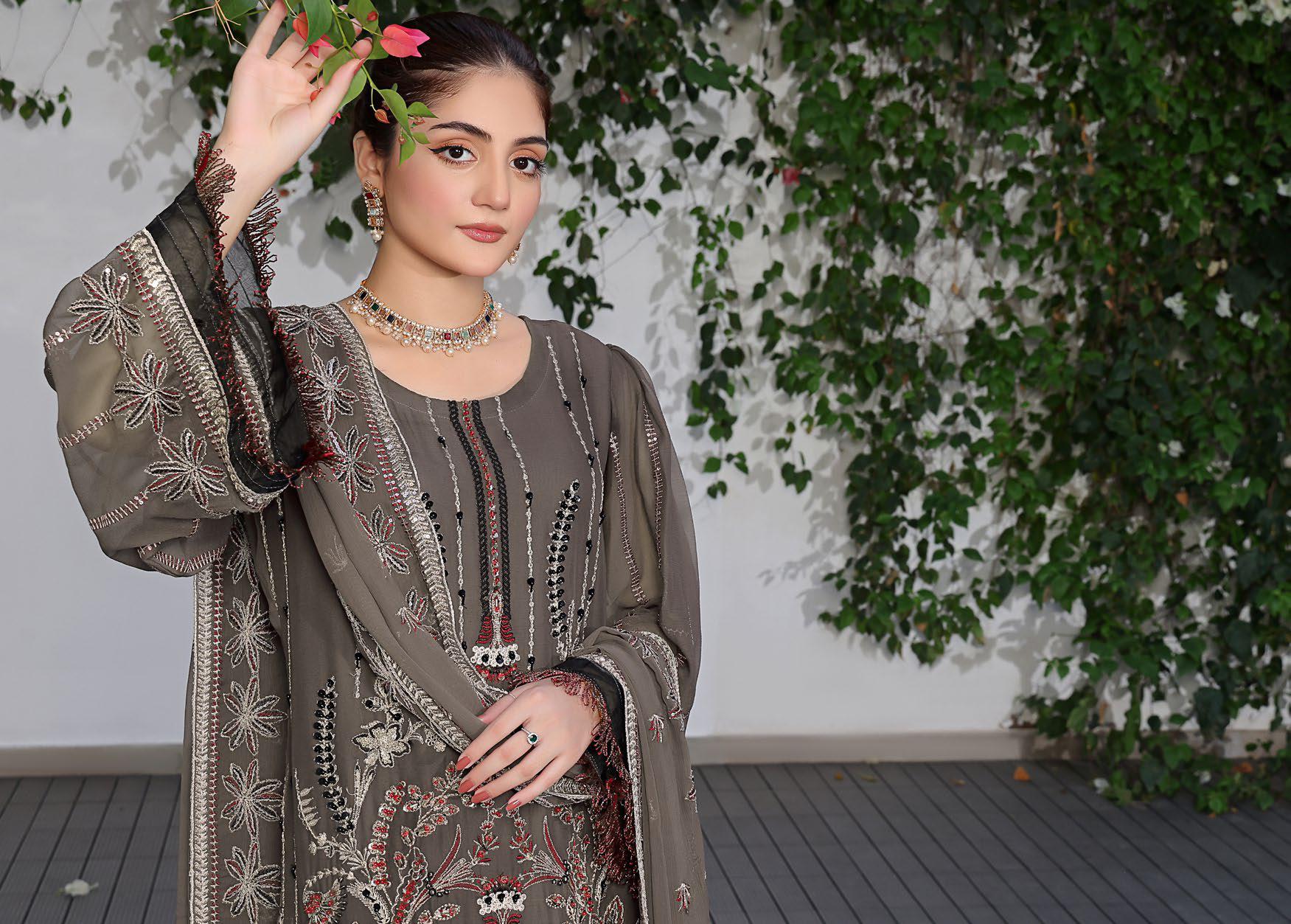 Luxury Chiffon Unstitched | DMS-2447 (𝟎𝟏 𝐥𝐞𝐟𝐭 𝐨𝐧𝐥𝐲)