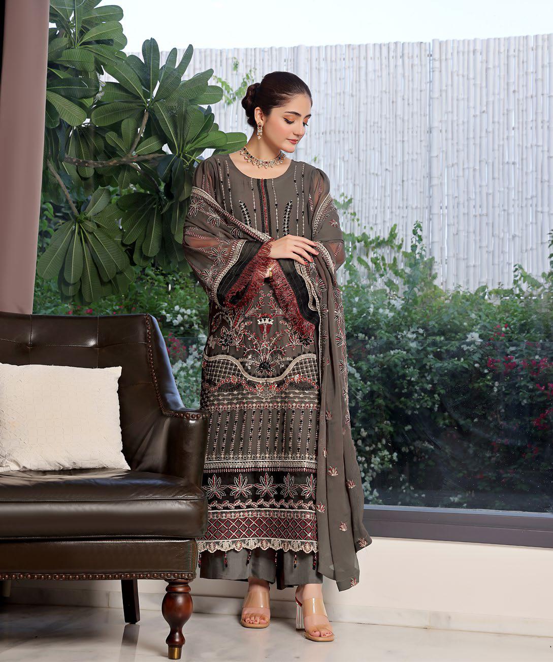 Luxury Chiffon Unstitched | DMS-2447 (𝟎𝟏 𝐥𝐞𝐟𝐭 𝐨𝐧𝐥𝐲)