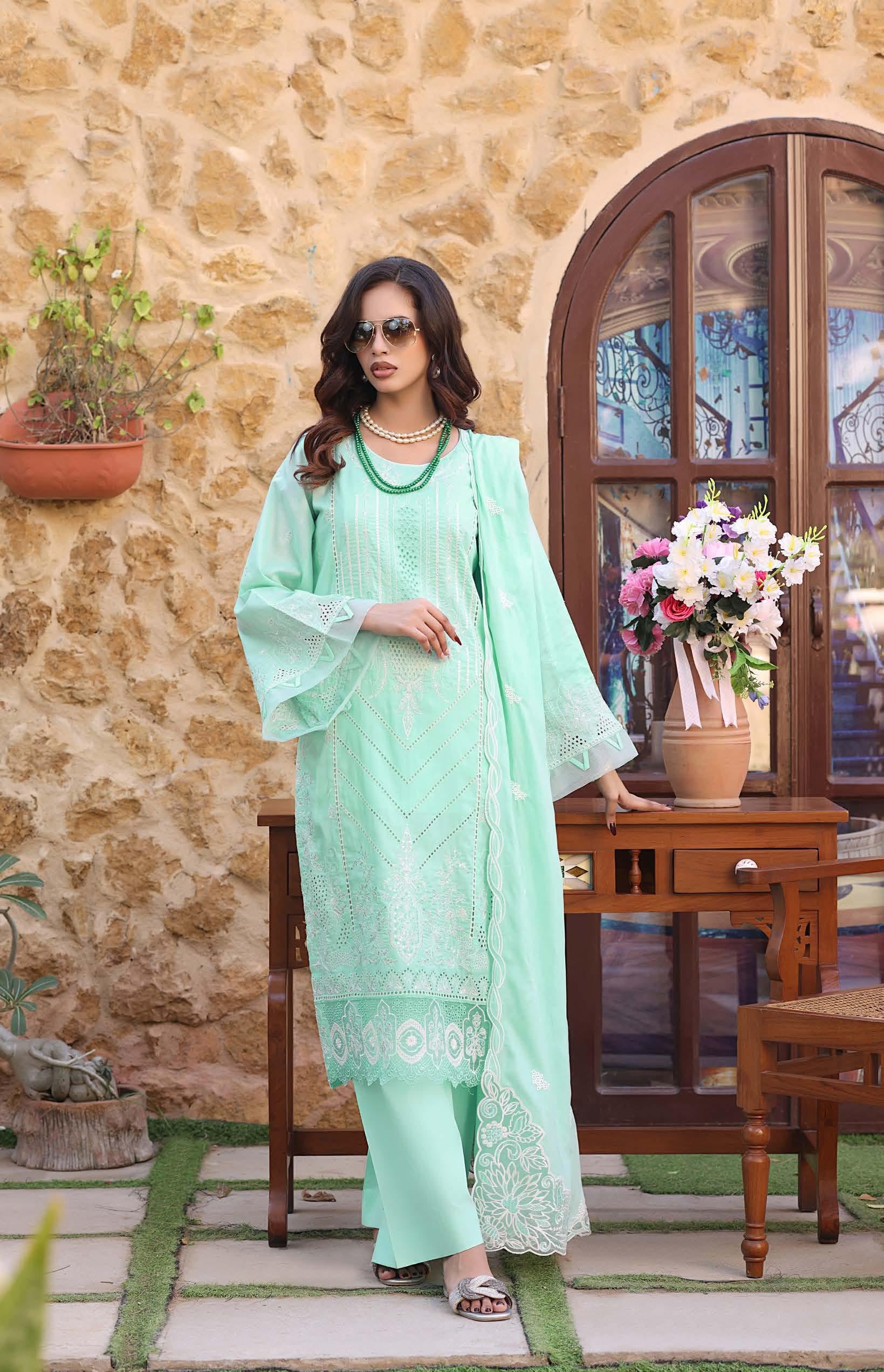 HN-3331 Luxury Embroidered Lawn Suit | 3 Piece Unstitched Ice Green
