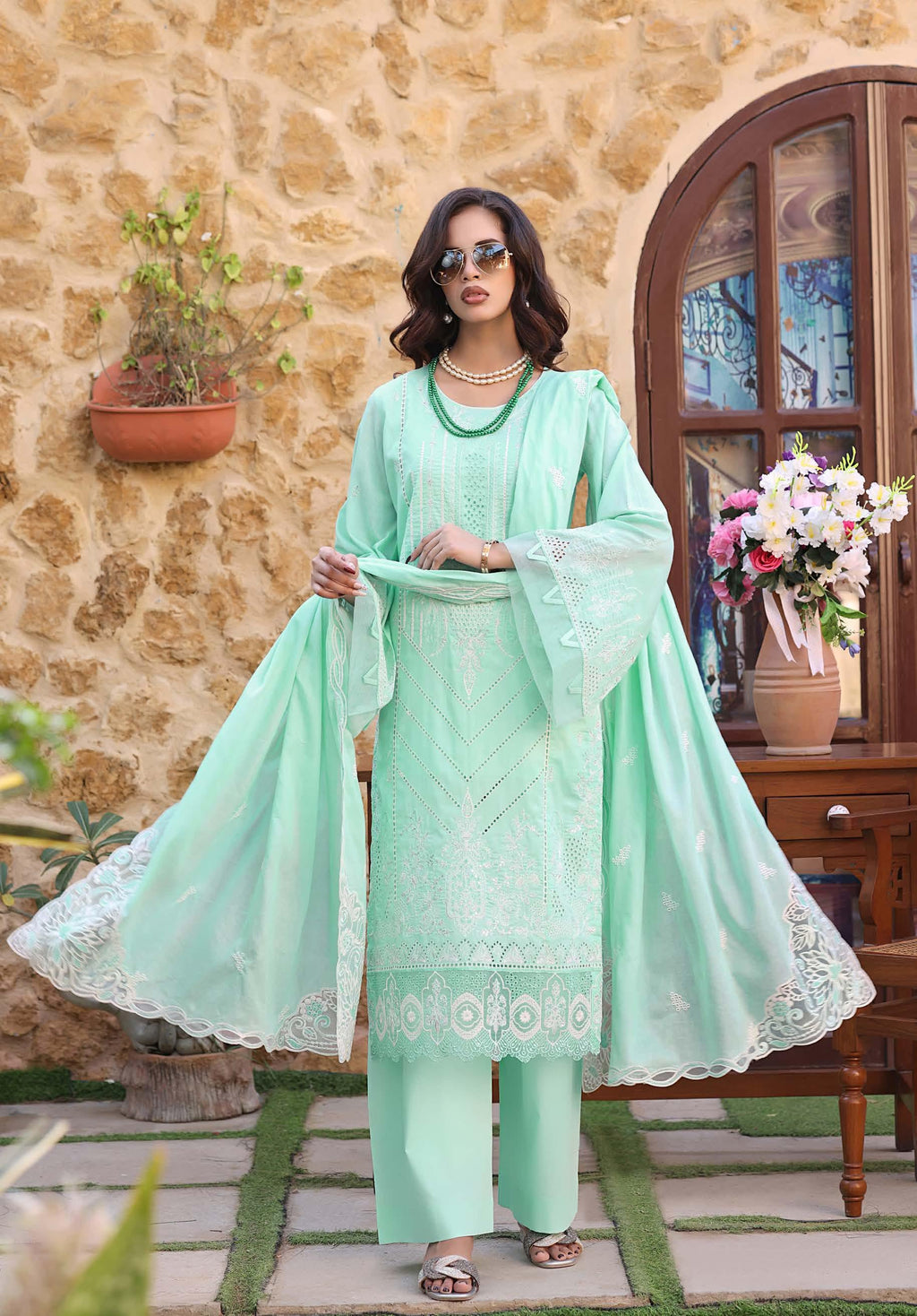 HN-3331 Luxury Embroidered Lawn Suit | 3 Piece Unstitched Ice Green