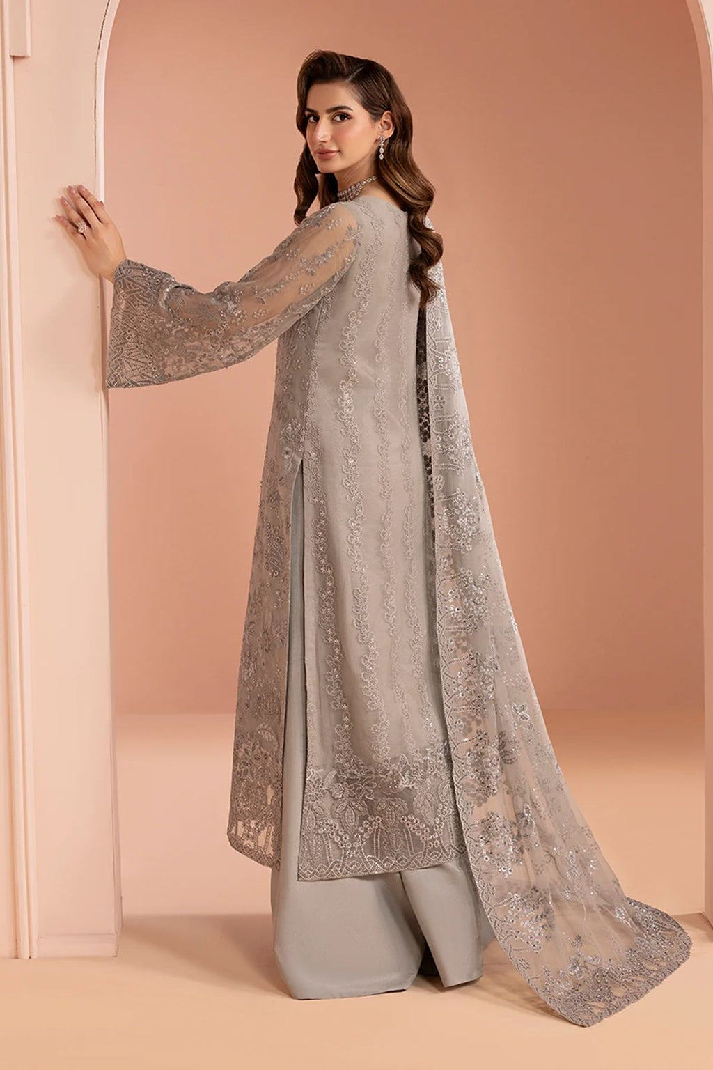 Zainab Chottani Luxury Chiffon Emboridered | 3 Piece Unstitched D-2521 with (free gift)
